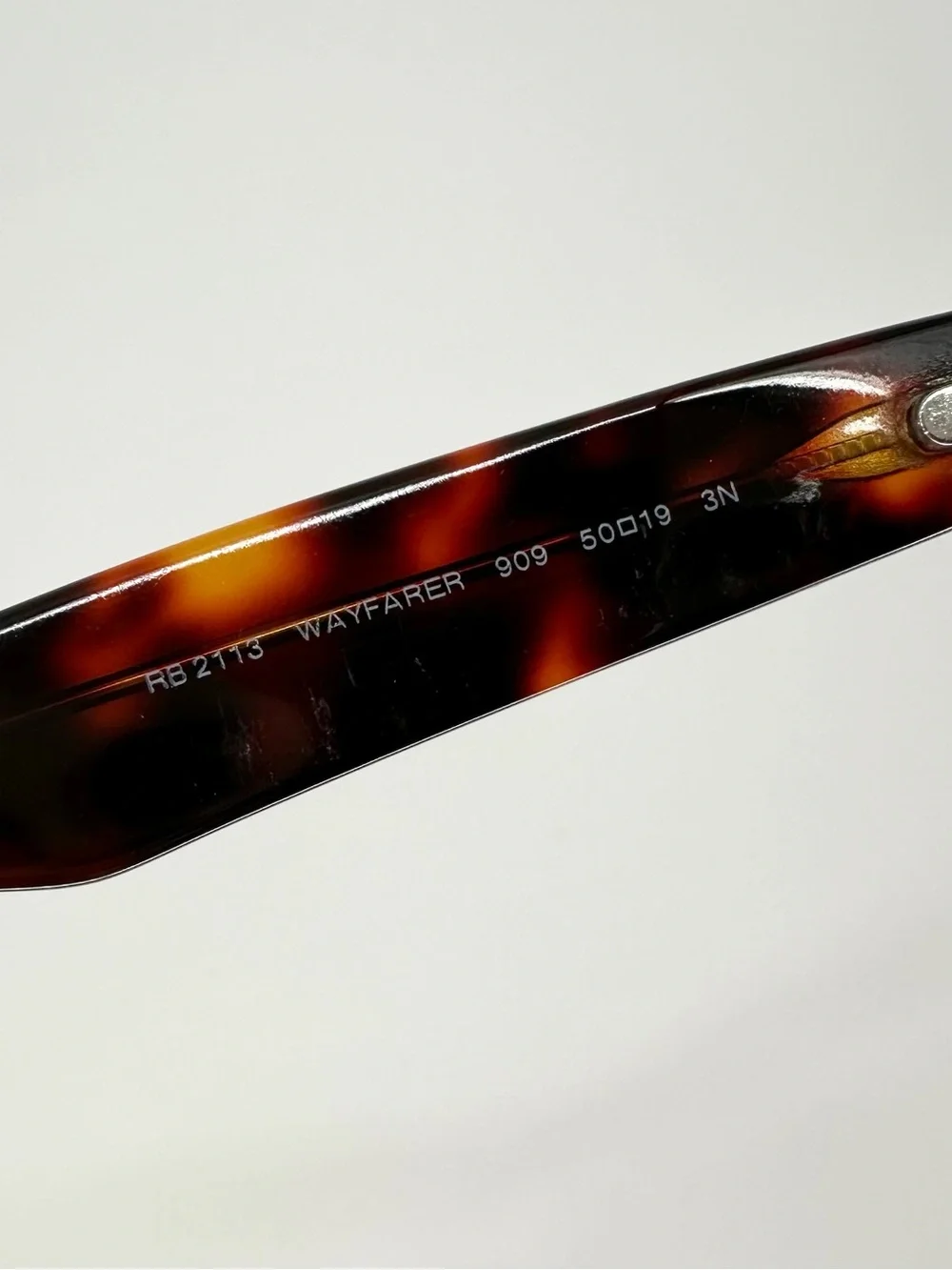 Ray-Ban RB2113 Wayfarer Tortoise Sunglasses 909 Italy 50-19